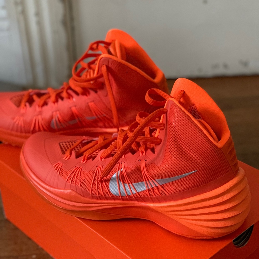 New CLEMSON Nike Hyperdunk 2013